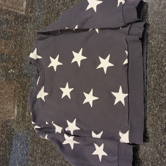 H&M Charcoal Gray Sweatshirt with White Stars, Size 6x/7 - Picture 1 of 4